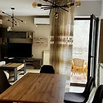 דירה Sunny Park Retreat *