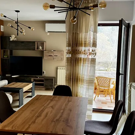아파트 Sunny Park Retreat *