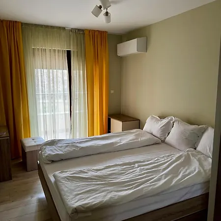 Sunny Park Retreat Sandanski